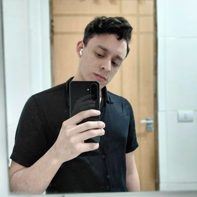 Emerson21122's profile picture. 