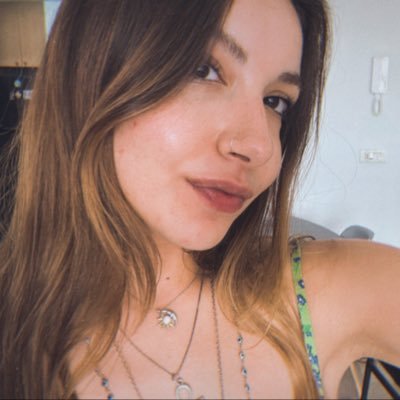 aselinkurt's profile picture. iü siyasal bilgiler fakültesi