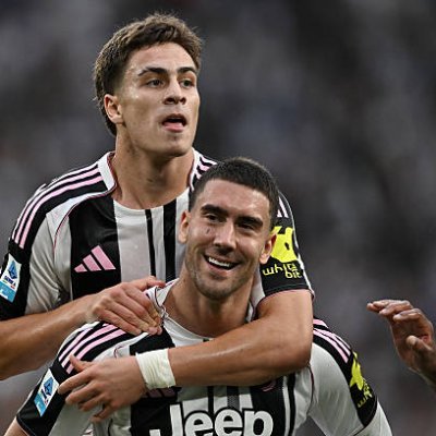 #ForzaJuve #FinoAllaFine🦓🖤🤍/🇵🇪
La juventus non muore letteralmente mai