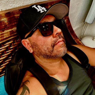 rodgoga's profile picture. Tapatío. Chiva de ❤ No me gusta el café.  La playa siempre será la opción 🏳️‍🌈