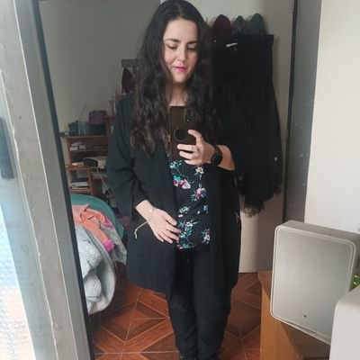 Rancaguina - celeste, hablo de fútbol, música, series y política.
Trabajadora social.