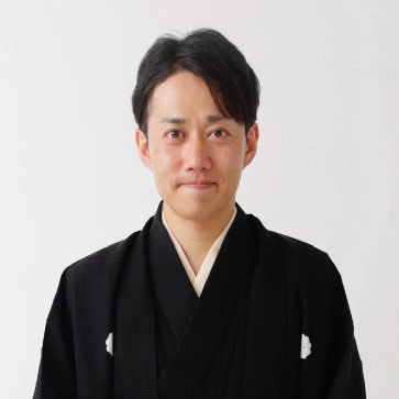 落語家。柳亭市馬門下二ツ目。茨城県取手市出身 。連日【いちじゅ一句】投稿。 独演会は、赤坂会館・向じま墨亭、新宿シン道楽亭にて開催中。 各種SNSのリンクはコチラ💁https://t.co/LmwF5E9fHW