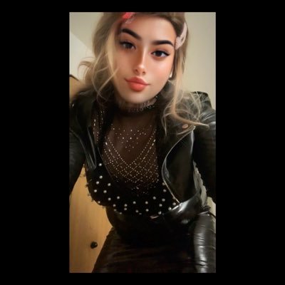 Cum watch me explore new kinks & thrills 😈