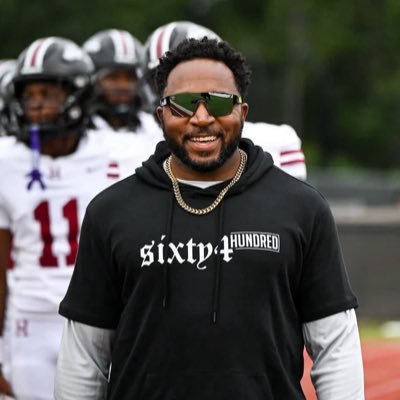 Ed.S | HFC @HHSHuskiesFB | Former D1 Coach and Athlete | Director of @MissouriMCA | Owner of @OneNationRB | #GrindOn | #AllDAE | 🏁