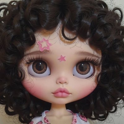 _annajxz's profile picture. out of the black, into the blue