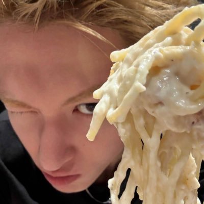 lundivingtsept's profile picture. ⠀⠀⠀ผมก็ผมอะ กุเปนของกุอย่างงี้