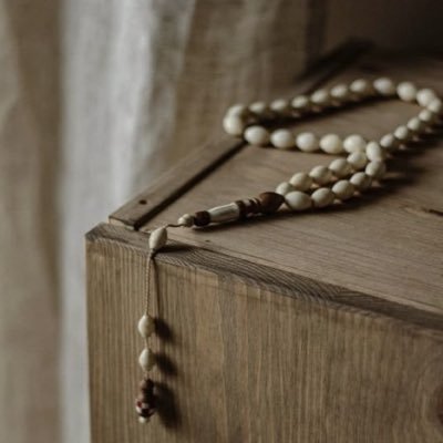 orjinal kehribar tesbih,bileklik satıyorum. ürünlerim sayfamda mevcuttur 📿