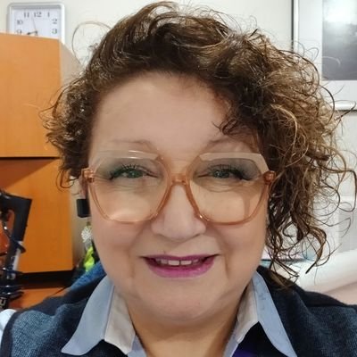 Mujer, madre y trabajadora... Activa en lo Laboral y disfrutando esta etapa de mi vida...