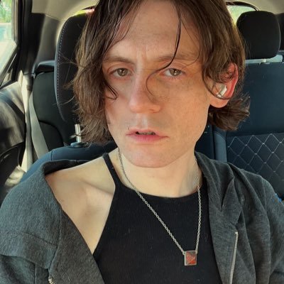 thatheathen666's profile picture. My name is Rem. Just another sad traņńŷ making music and short films to stay sane.