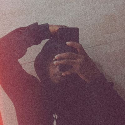 Bobby_szn_'s profile picture. Life is a 1v1 — no assists, no replays, only your moves matter ⚡”
