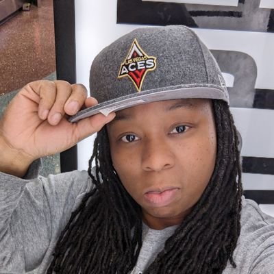 #WNBA Fan #allinlv / #WCBB Fan @UNLVLadyRebels @GamecockWBB @LadyVol_Hoops @OleMissWBB
Crazy Ace with the cape!
Southern University Alum Class of 04