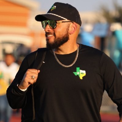 God 1st - Associate HFC/Defensive Coordinator/Recruiting Coordinator / Track - Bishop HS 👨🏽🎓#IslanderForever🤙🏽 @THSCACoaches Brand Ambassador 🏆