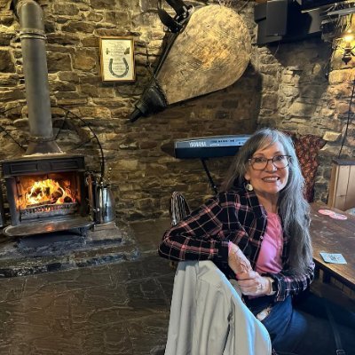 Burgeoning curmudgeon. Retired paralegal. Education policy, Jayhawks, Huskers, politics, fitness, keto. Retweets are not endorsements. Opinions are my own.