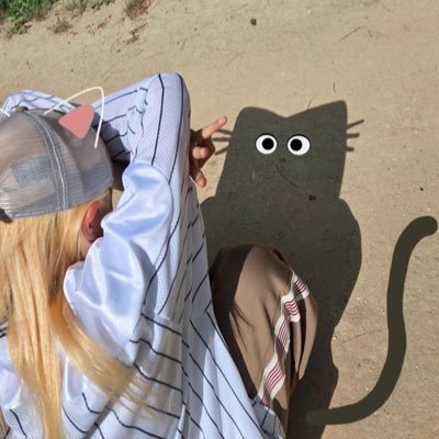 _S_K_Y_S_K_Y_'s profile picture. 21 | Sylus 👀                                        🐰💙