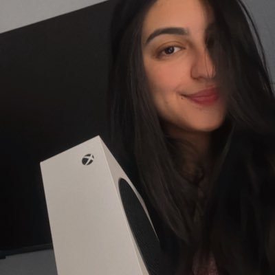 i love to appreciate videogames and turn them into an obsession | 22y | pedagogy | english teacher | GT: mainerdr24 |