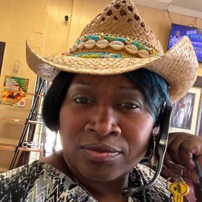 https://t.co/JABLOrYism Publicist. MySistersKeeper ProfessionalTruckdriver: ) Support RubyWilsonScholarshipFund StaxAcademy annually awarded.