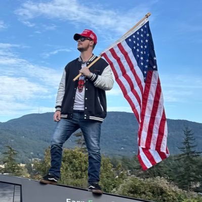 Crypto Millionaire | Professional Financial Degenerate. GET RICH OR GET REKT! BAYC 1239