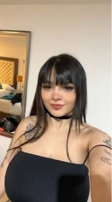 FlorenceWi37300's profile picture. DM am available for fun