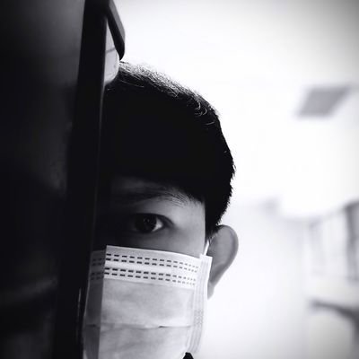 เล่นตอนอยู่เวร ชายแท้ หาเพื่อนคุย ตอนว่างๆ ชอบนวด เล่นเพื่อระบายความคิด , เน้นออกกำลังกาย ,ทักมาคุยได้ ช่วยแนะนำตัวและส่งรูปมาด้วย  ทักมาไม่มีรูปไม่ตอบ