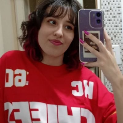 𝟮𝟬𝟬𝟭 | só as almas mais devotas matariam Deus por amor | @Chiefs 🏈❤️ | ela - dela | bestie da @scuderiaswift13 | bissexual 🏳️🌈