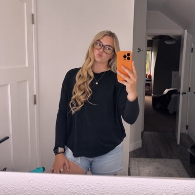 carlos_johnson9's profile picture. 641