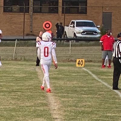 Nehemiahross7_'s profile picture. ATH🏈🏀🏃🏿‍♂️,Beecher High School, ATH #0 ,5’8 140lb 📍MI, class of 2026 Gmail: nehemiahross129@gmail.com/my cell (810)-662-2484 100m PR 11.73 200m PR 24.01