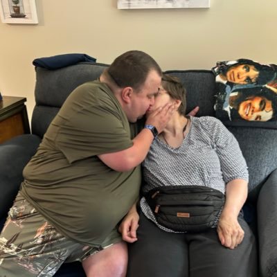 Fan Of Classic Tv & Films Mega Super Fan Of Taylor Swift I’m 48 & Have Special Needs Proud to be Born & Raised In Rhode Island ☺️🫶🏻❤️