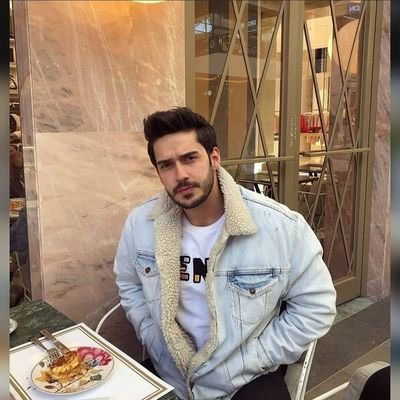 mari_sa42's profile picture. 🌍 Curieux du monde | Vie à Paris | Entre culture et innovation