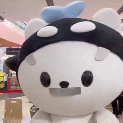 bebettyminiver's profile picture. 中/ENG/한     Post Anything I Shot