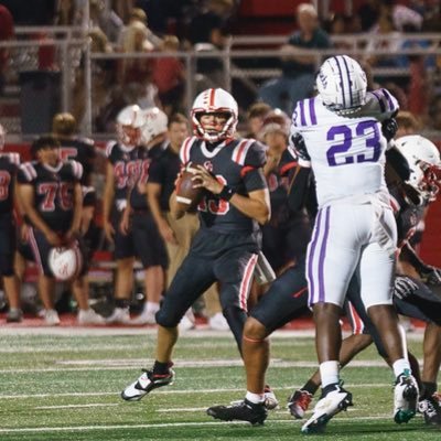 Class of 2028 | 3⭐️ Quarterback @ Center Grove | 6.4ft 190lbs|E: oscarsloan@outlook.com | P: 317-999-7290 | 3.9 GPA | 9 D1 Offers | Freshman All American|