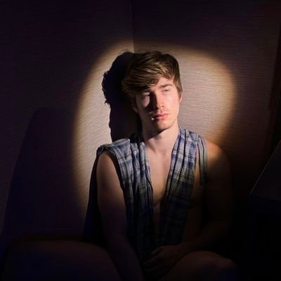 Erickson_068's profile picture. 