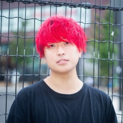 KUSUBURI(CEO)25年創業| MV制作/LIVE撮影事業 | ''すべてのバンドが、バンドだけで生きていける世界を創る''