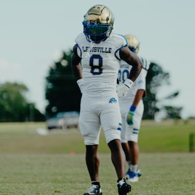 GodMade| C/O 2026 | 5’8 170 RB | 4.5 40 Time | @Lewisville High School Richburg SC (803-586-2284) | 3.4 GPA NCAA ID 2304880432