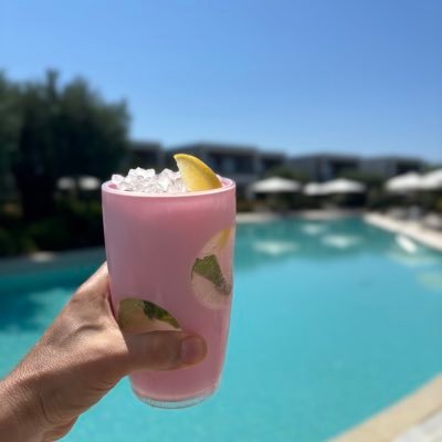 lewismalka's profile picture. Gooner | Husband | Father | Handsome | Bond Fan