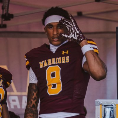 2026 | 6’5 | 210lbs | 6’8 Wingspan | | Walsh Jesuit WR #8 | (4.43 40 YARD DASH) | Email: 226147@walshjesuit.org | 330-391-4014
