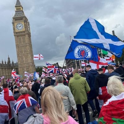 OranjeandBlue's profile picture. 