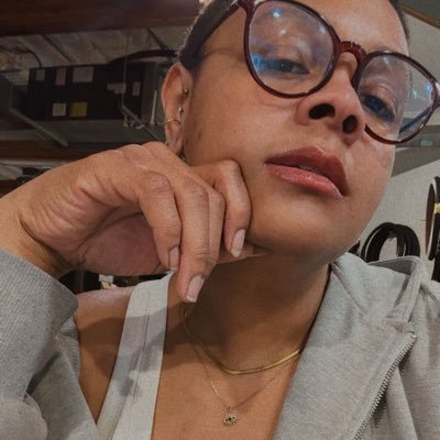 porttiagabs's profile picture. To fuck around is human, to find out is divine. 🍉