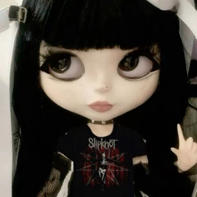 dudeimshiney's profile picture. pisces