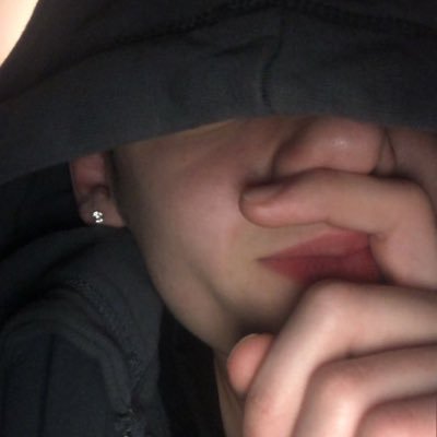 sky_p1erre's profile picture. muchacho chill