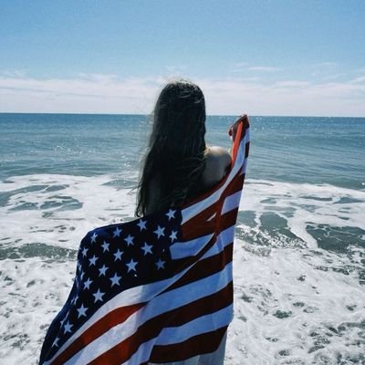 America First 🇱🇷

💯 FB 🇺🇸