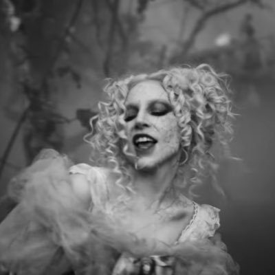 AgathaHark_ness's profile picture. “PAWS UP!” - Lady Gaga