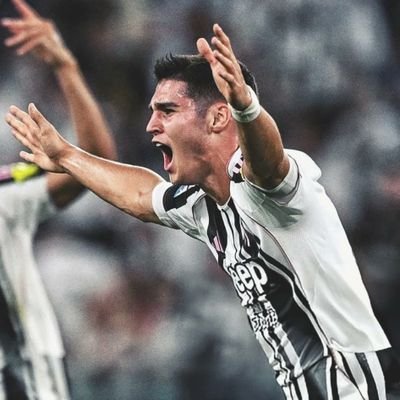 (لا اله إلا انت سبحانك اني كنت من الظالمين )
🖤 Fino alla Fine🤍