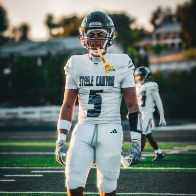 C/O 2027 | WR | 3.5 GPA | 5,11 | 178lbs |Bench-265lbs | Squat-335lbs | 240 PC |MalcholmBallard@yahoo.com | 702-719-9587 | @canyonsteele |