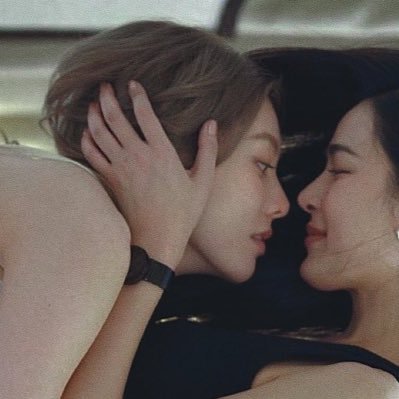 cheesemosa_txt's profile picture. with open("lingorm.txt", "w") as f:     f.write("LingOrm") 🤓