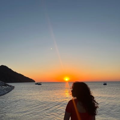 relradiostation's profile picture. ayt matematik & daydrinking