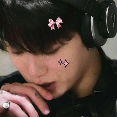 방탄소년단 Fan account OT7 FOREVER
💜🐳 (she/her)
•'Trust Yourself when in a maze'
☆YOU NEVER WALK ALONE☆ BTS YEAR💜