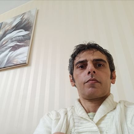 AmirJadede5052's profile picture. 