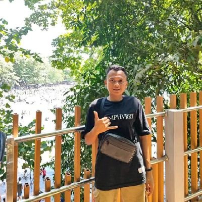 Beach; can make me feel better | Begundal🤘 | PureBlood🔥 | Badminton Lovers | Manchester United, Persib Bandung | Instagram: @Cepii53