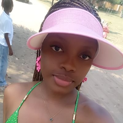 Jessikitaa__'s profile picture. Menina dos olhos grandes e negros🖤  
Muthiana Orera🇲🇿❤