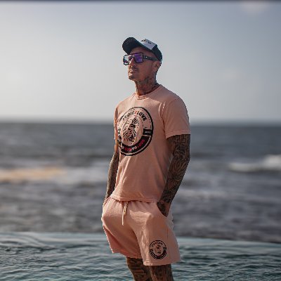 stoicxlove_'s profile picture. 🔥 Mindset & Fitness Coach | 💭 Blending Stoicism, strength & self-discipline to build a peaceful, powerful life. 🧠💪 #Stoicxlove